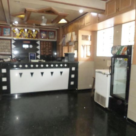 Hotel Padma Nashik Exteriör bild